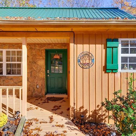 Burnside Resort Cabin With Hot Tub And Outdoor Spots! Exterior photo